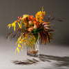 Short & compact hand-tie bouquet
