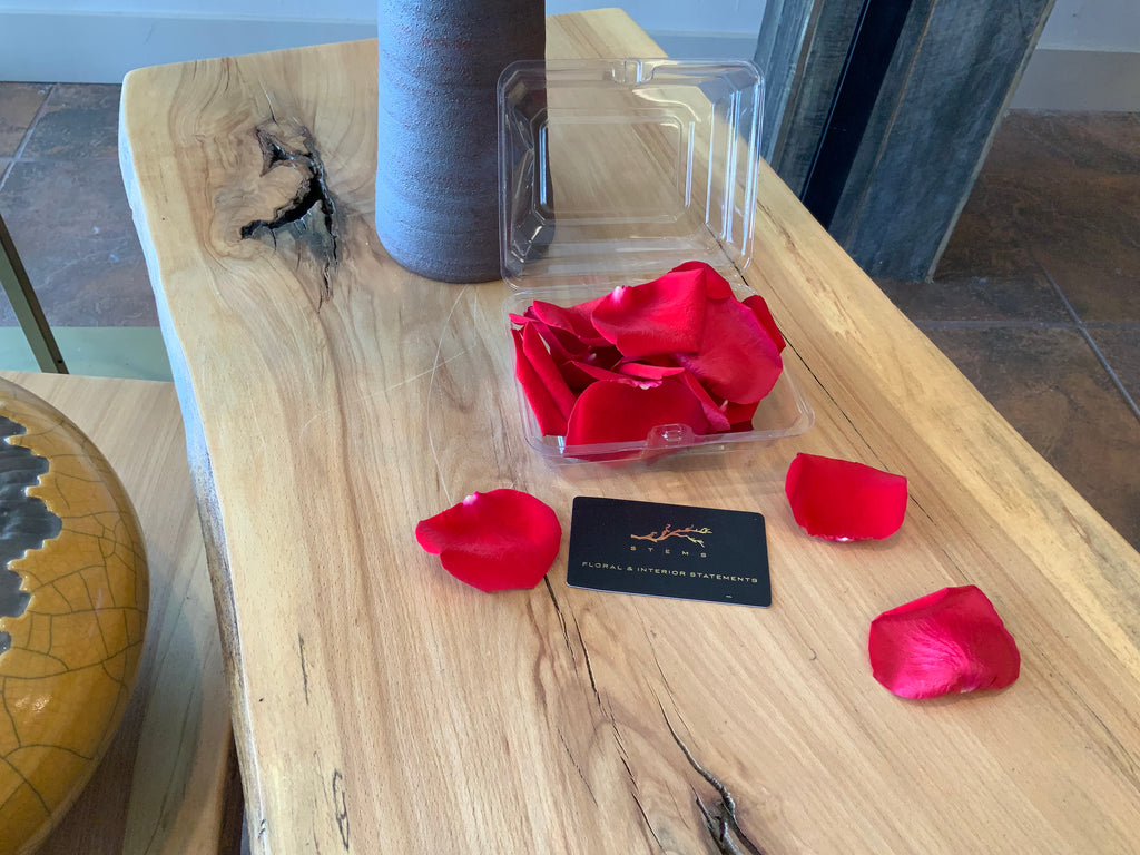 Rose petals box