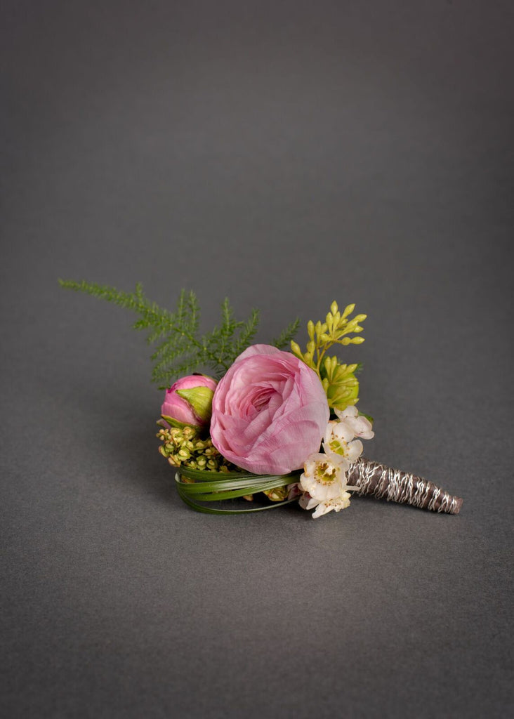 Fresh Floral Boutonniere with Magnetic Aid for Easy Placement